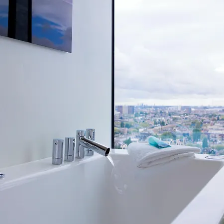 Urban Residences 4*
