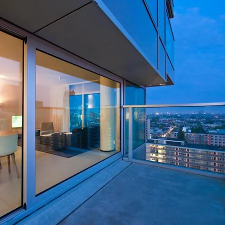 Urban Residences Aparthotel 4*