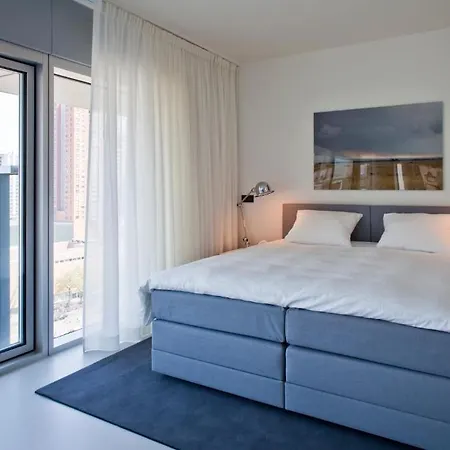 Urban Residences Ξενοδοχείο με διαμερίσματα 4*