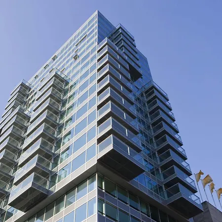Urban Residences Aparthotel 4*