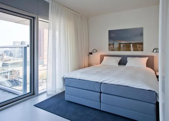 Urban Residences Апарт-отель 4*