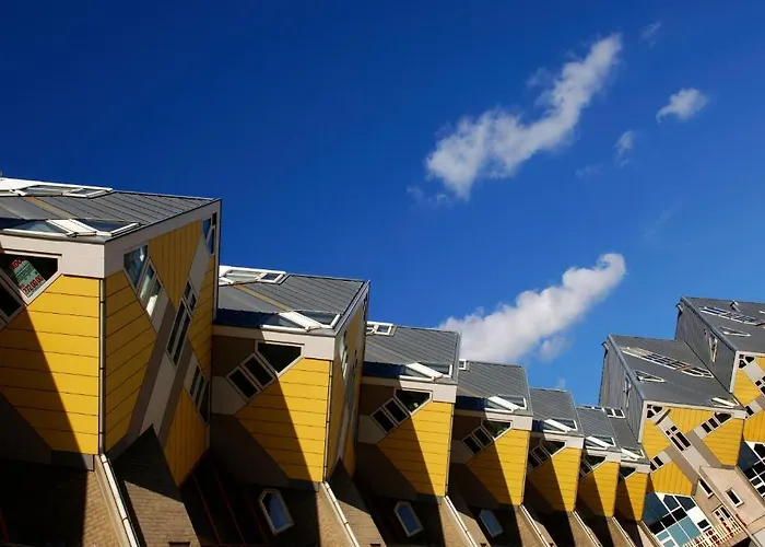 Urban Residences Апарт-отель 4*